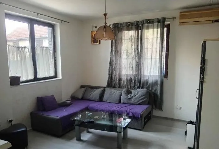 Prodaja, kuća, 209m², Surčin, Beograd