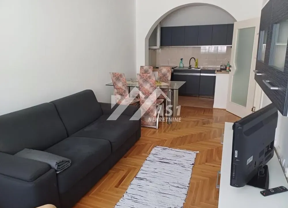 Izdavanje, dvosoban stan, 45m², Sajam, Novi Sad Sve Podlokacije