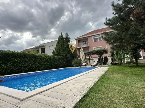 Prodaja, kuća, 340m², Gorica C, Podgorica - image 3