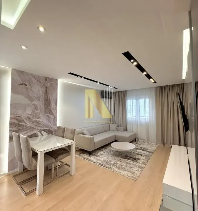 Izdavanje, trosoban stan, 69m², Bulevar Evrope, Novi Sad Sve Podlokacije