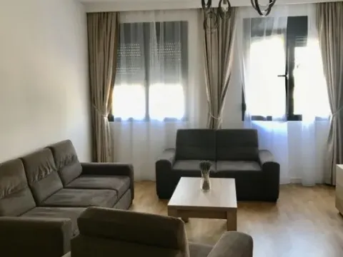 Izdavanje,  ugostiteljski objekat, 61m2, Vezirov Most, Podgorica
