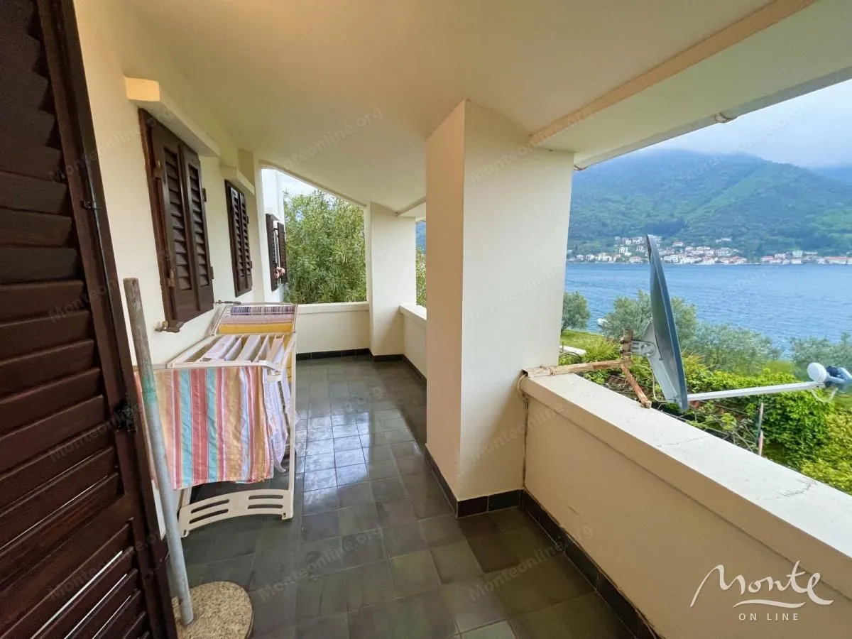 Prodaja, kuća, 205m², Đurići, Herceg Novi