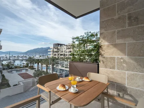 Rent, one bedroom apartment, 81m², Porto Montenegro, Tivat - image 16