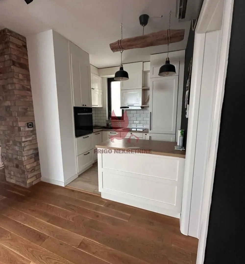Prodaja, četvorosoban stan, 78m², Mladenovac, Beograd