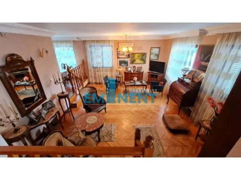 Prodaja, kuća, 415m², Savski Venac, Beograd