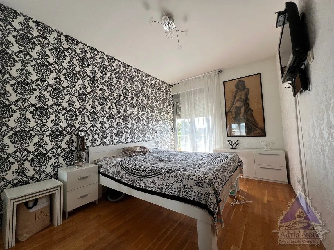 Sale, three bedroom apartment, 95m², Lazi, Budva