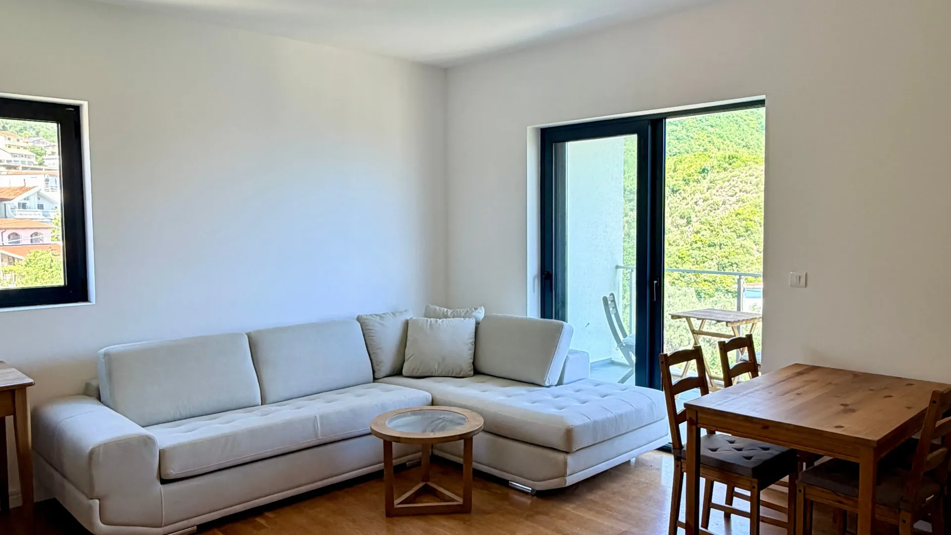 Sale, one bedroom apartment, 52m², Bečići, Budva