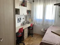 Prodaja, trosoban stan, 81m², Stari Aerodrom, Podgorica - image 8