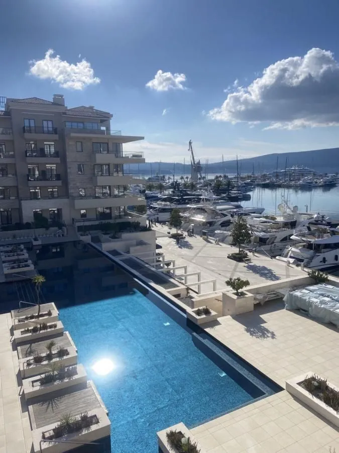 Prodaja, jednosoban stan, 76m², Porto Montenegro, Tivat