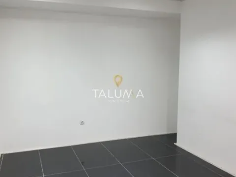 Prodaja, poslovni prostor, 320m², Momišići, Podgorica - image 4