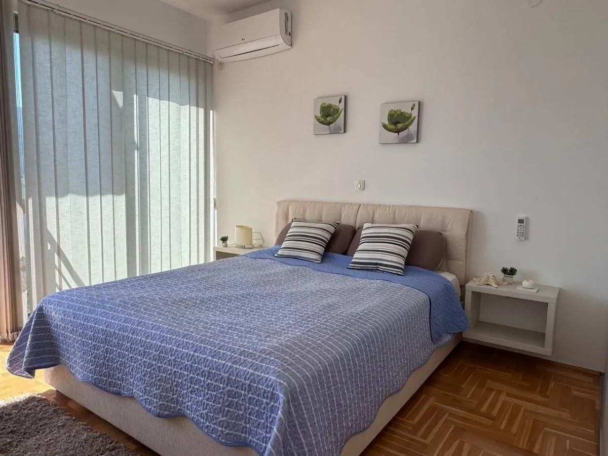 Prodaja, jednosoban stan, 63m², Đenovići, Herceg Novi