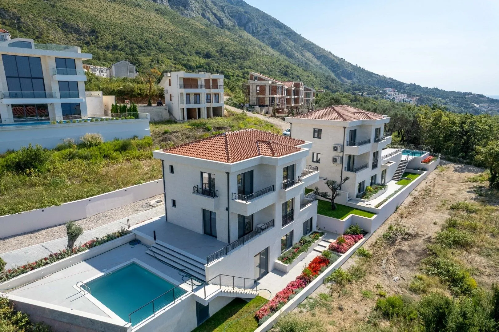 Sale, house, 318m², Reževići, Budva