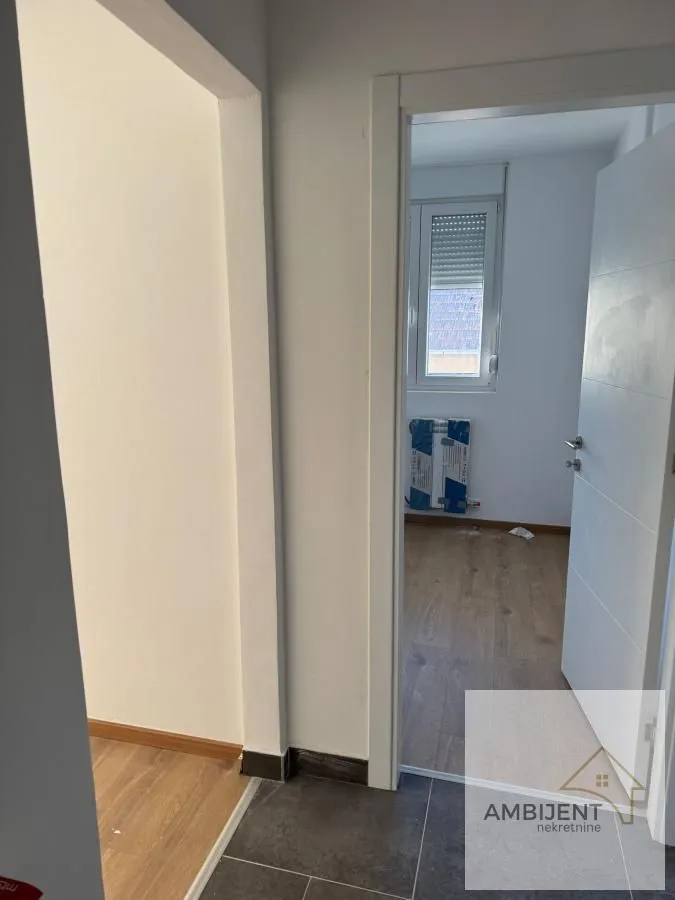 Prodaja, dvosoban stan, 56m², Centar, Stara Pazova