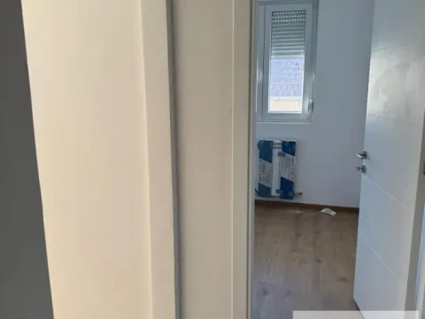 Prodaja, dvosoban stan, 56m², Centar, Stara Pazova - image 2