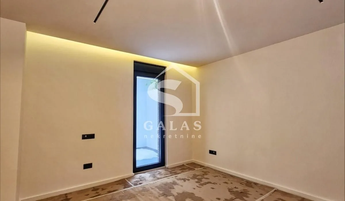 Sale, three bedroom apartment, 121m², Autokomanda, Voždovac Sve Podlokacije