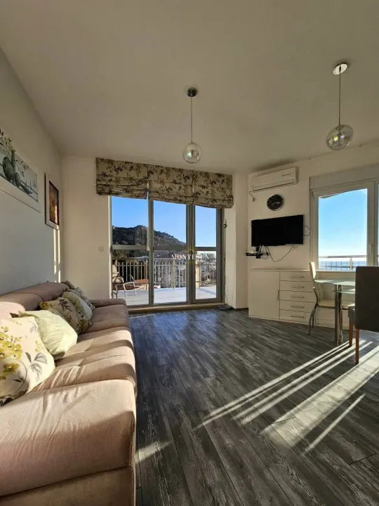 Rent, two bedroom apartment, 79m², Rafailovići, Budva