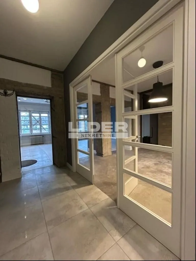 Rent, two bedroom apartment, 106m², Stari Grad, Beograd