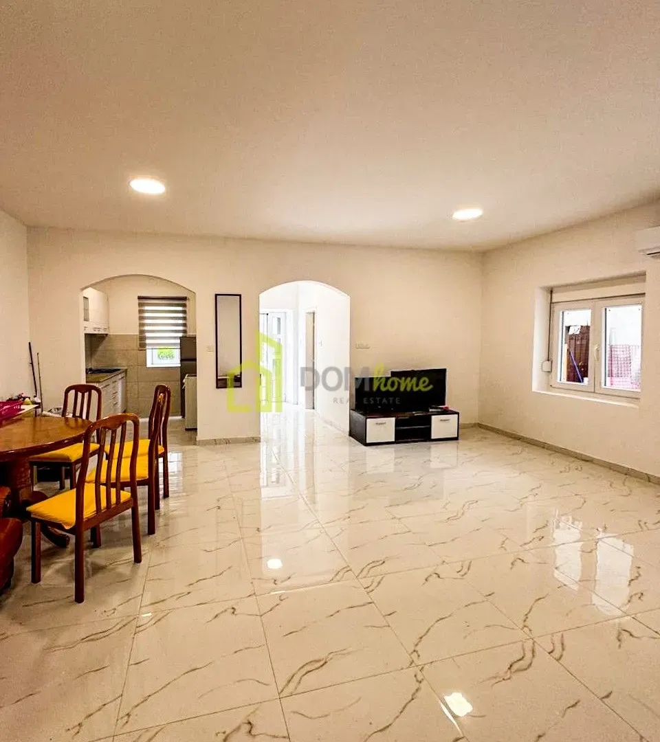 Rent, apartment, 55m², Risan, Kotor