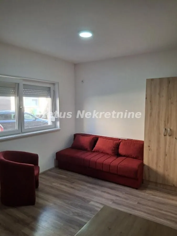 Izdavanje, garsonjera, 21m², Adice, Novi Sad Sve Podlokacije