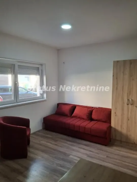 Izdavanje, garsonjera, 21m², Adice, Novi Sad Sve Podlokacije