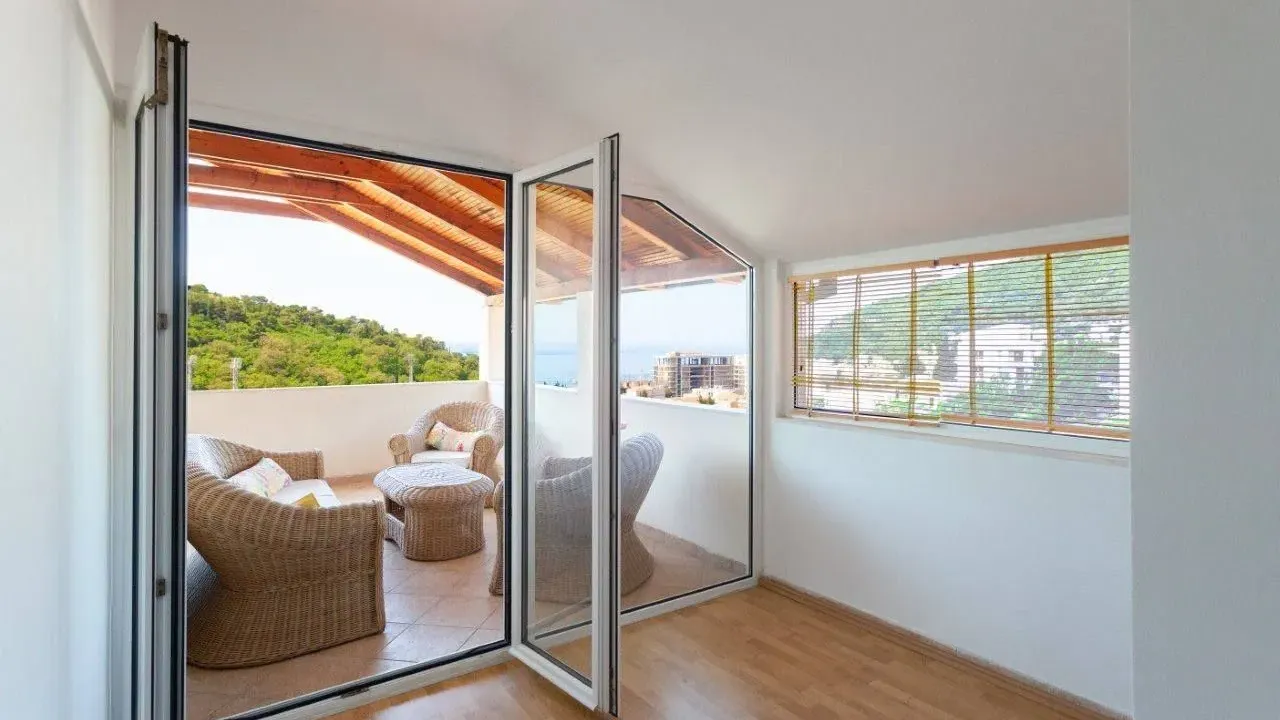 Prodaja, jednosoban stan, 69m², Petrovac, Budva