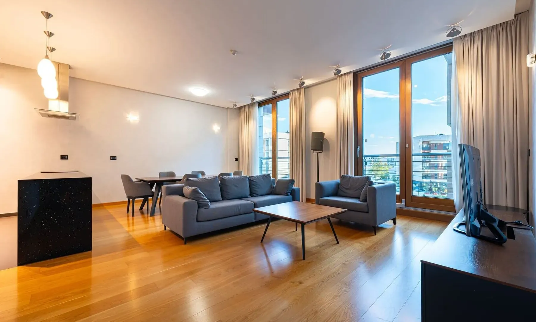 Prodaja, dvosoban stan, 106m², Kod Capital Plaze, Podgorica