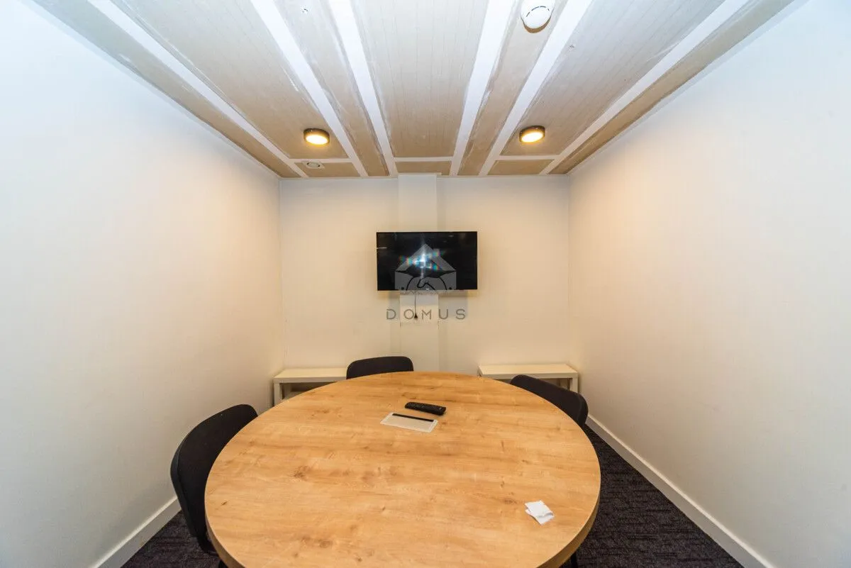 Rent, office space, 706m², Zeta, Podgorica