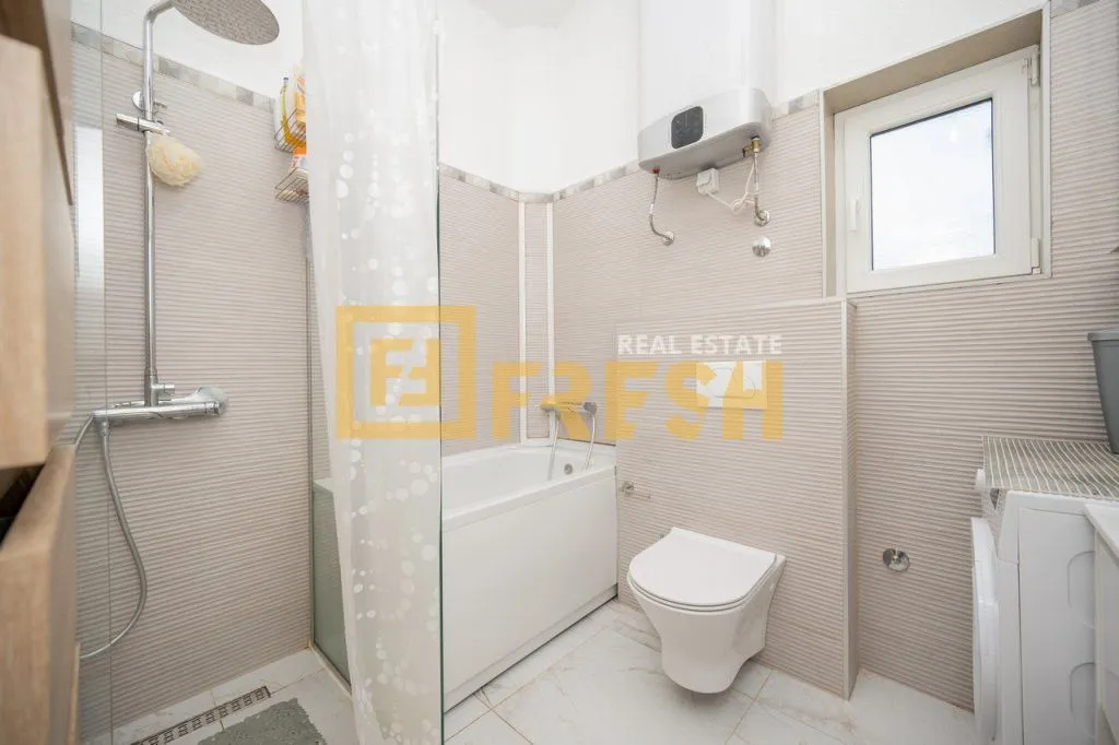 Sale, house, 180m², Dalmatinska ulica, Podgorica