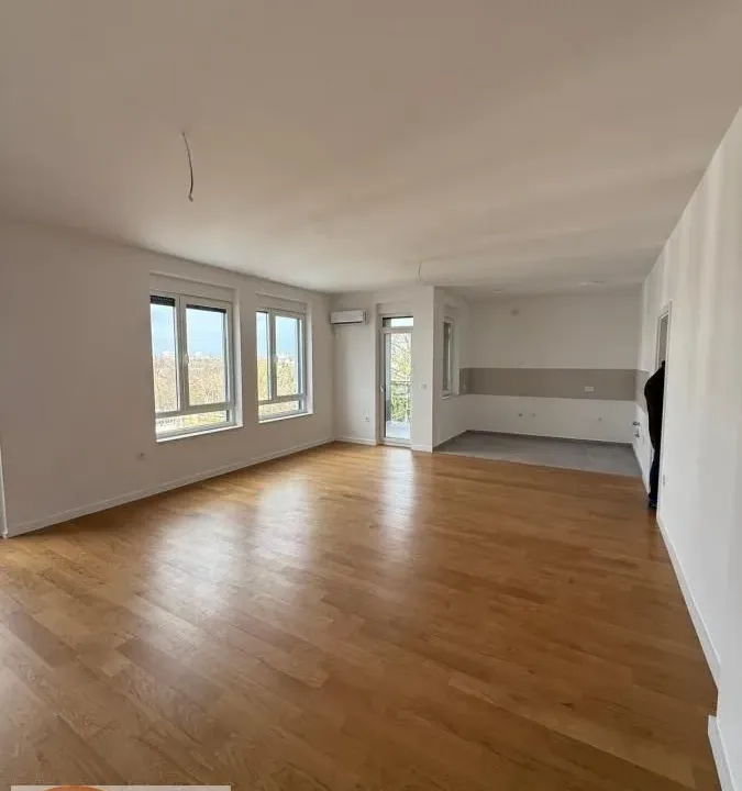 Prodaja, četvorosoban stan, 113m², Nova Detelinara, Novi Sad Sve Podlokacije