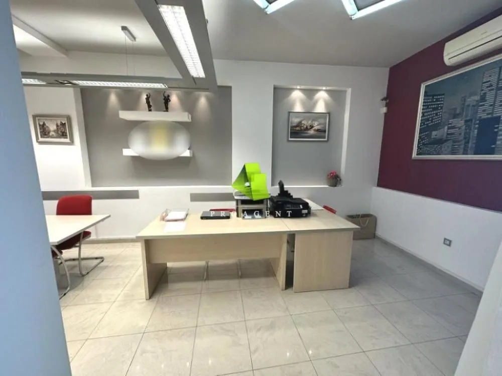 Rent, office space, 200m², Medijana, Niš