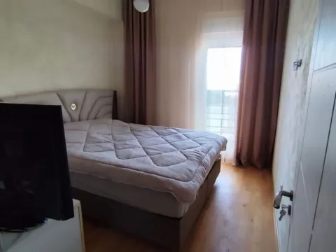 Izdavanje, dvosoban stan, 75m², Ljubović, Podgorica - image 5