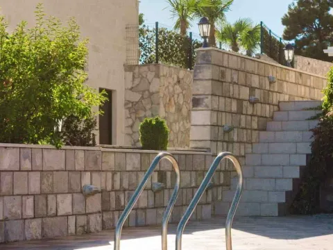 Prodaja, trosoban stan, 129m², Vidikovac, Budva - image 21