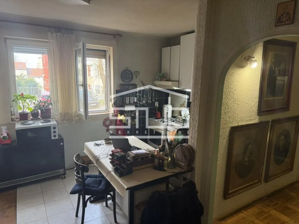 Sale, four bedroom apartment, 64m², Karaburma, Palilula Sve Podlokacije