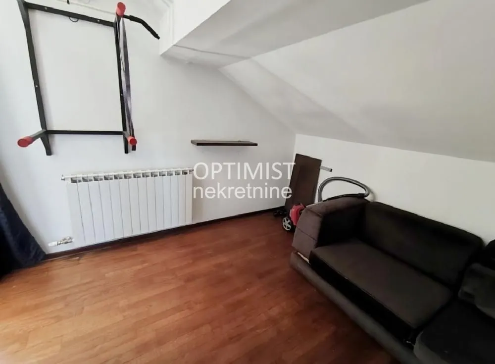 Sale, four bedroom apartment, 115m², Voždovac Sve Podlokacije, Beograd