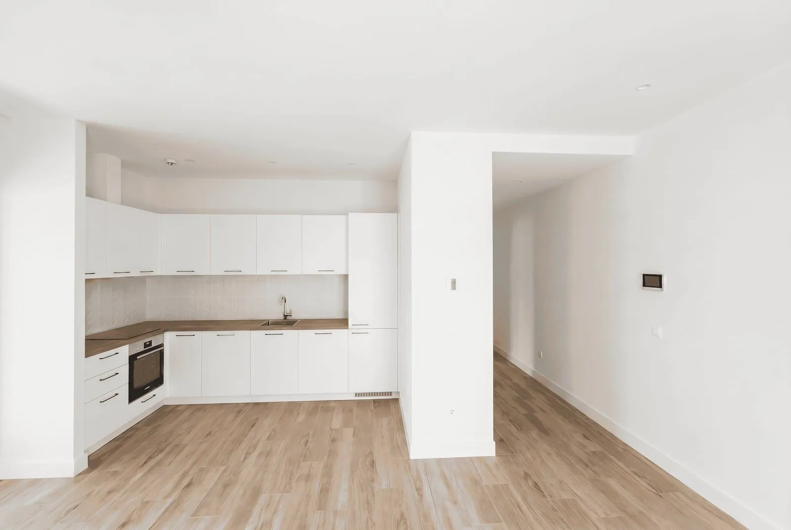 Prodaja, dvosoban stan, 69m², Tivat, Crna Gora