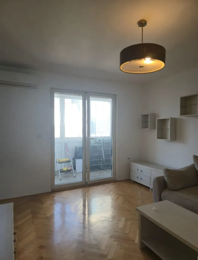 Prodaja, jednosoban stan, 44m², Centar, Podgorica