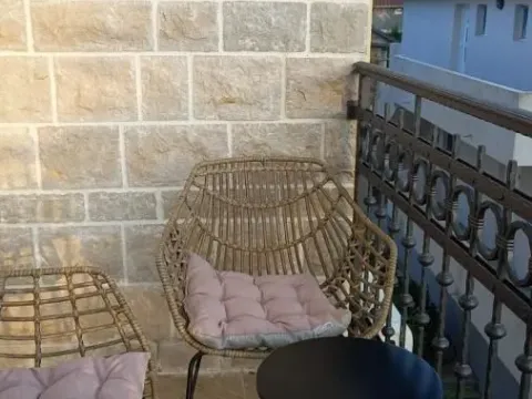 Izdavanje, jednosoban stan, 35m², Seljanovo, Tivat - image 14