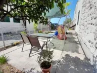 Izdavanje, kuća, 100m², Bar, Crna Gora - image 1