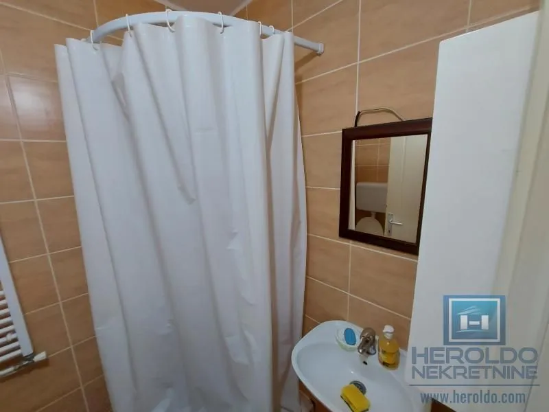 Rent, studio apartment, 26m², Centar, Jagodina