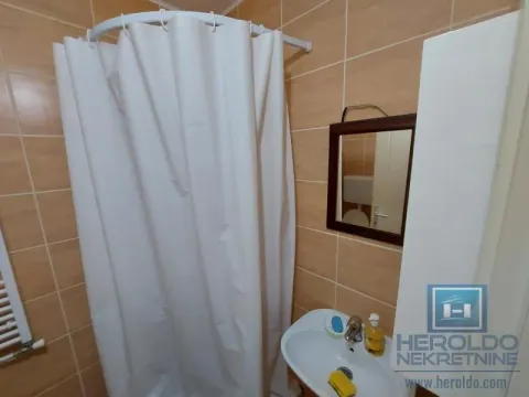 Rent, studio apartment, 26m², Centar, Jagodina - image 5