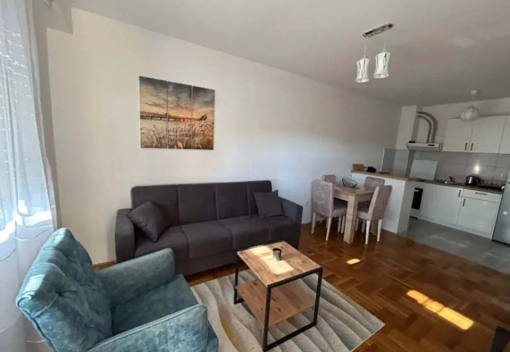 Izdavanje, jednosoban stan, 44m², City Kvart, Podgorica