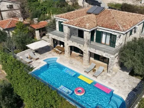 Rent, house, 200m², Reževići, Budva - image 2