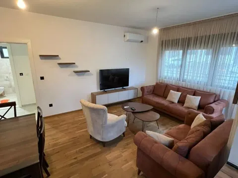 Izdavanje, jednosoban stan, 47m², Gorica C, Podgorica - image 15