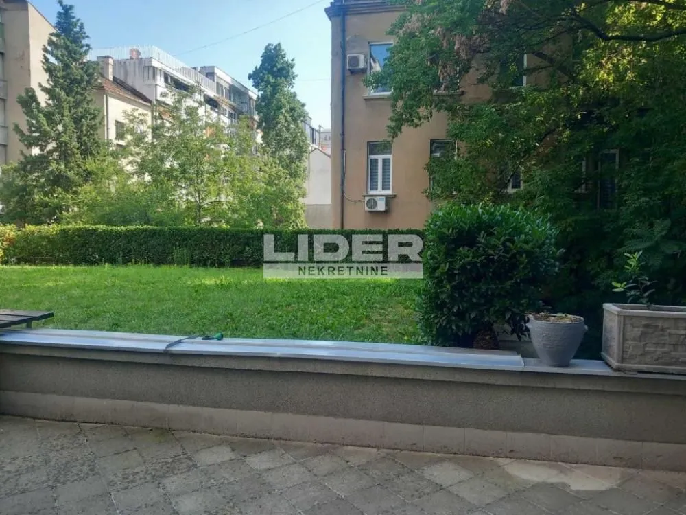 Rent, office space, 310m², Slavija, Vračar Sve Podlokacije