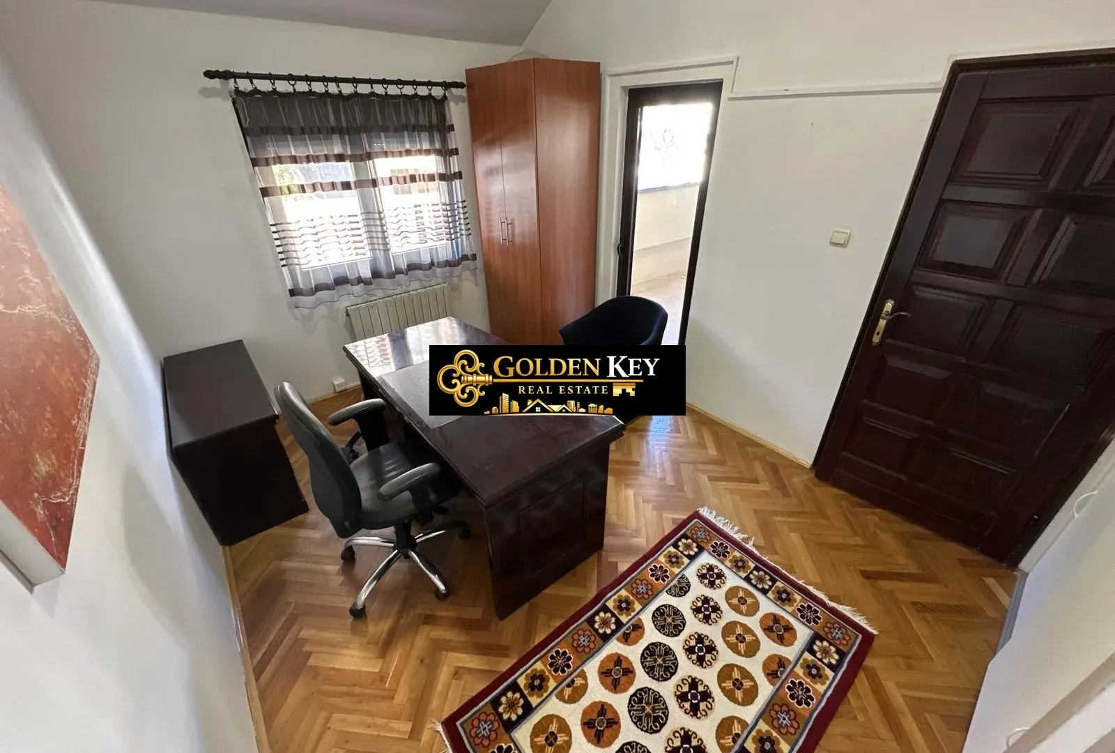 Izdavanje, kuća, 380m², Gorica C, Podgorica