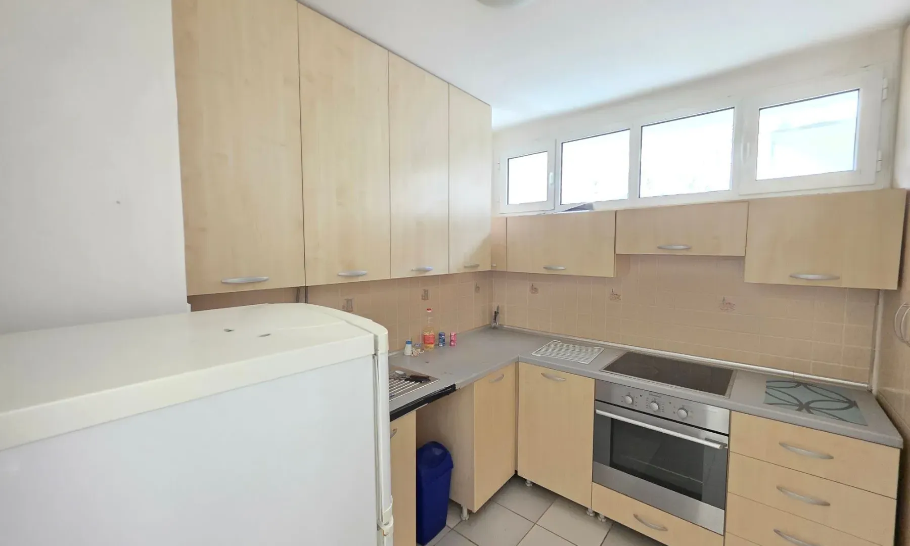Prodaja, trosoban stan, 100m², Petrovac, Budva
