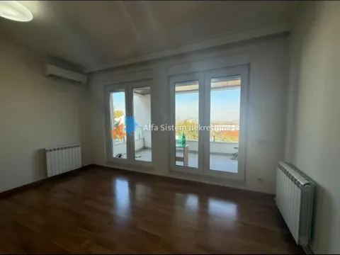 Rent, four bedroom apartment, 130m², Savski Venac, Beograd - image 9