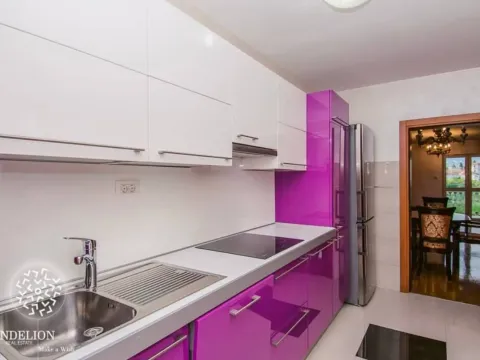 Rent, house, 220m², Stari Aerodrom, Podgorica - image 3