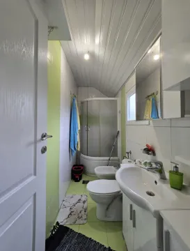 Prodaja, kuća, 289m², Tološi, Podgorica - image 12