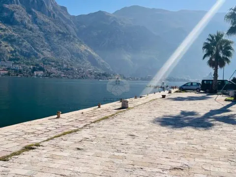 Prodaja, kuća, 370m², Kotor, Crna Gora - image 2